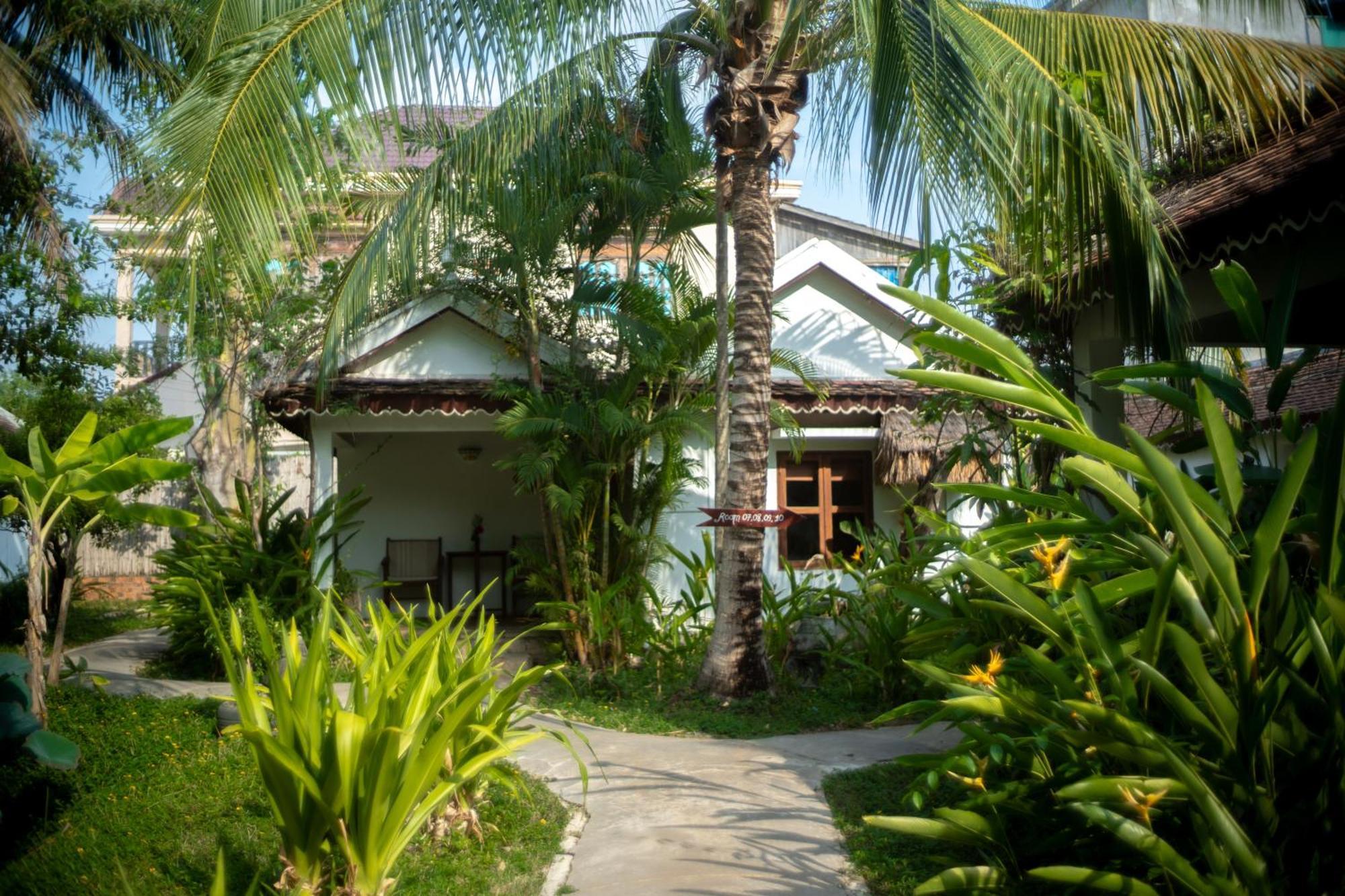 Sambor Village Hotel Kampong Thom Exterior photo